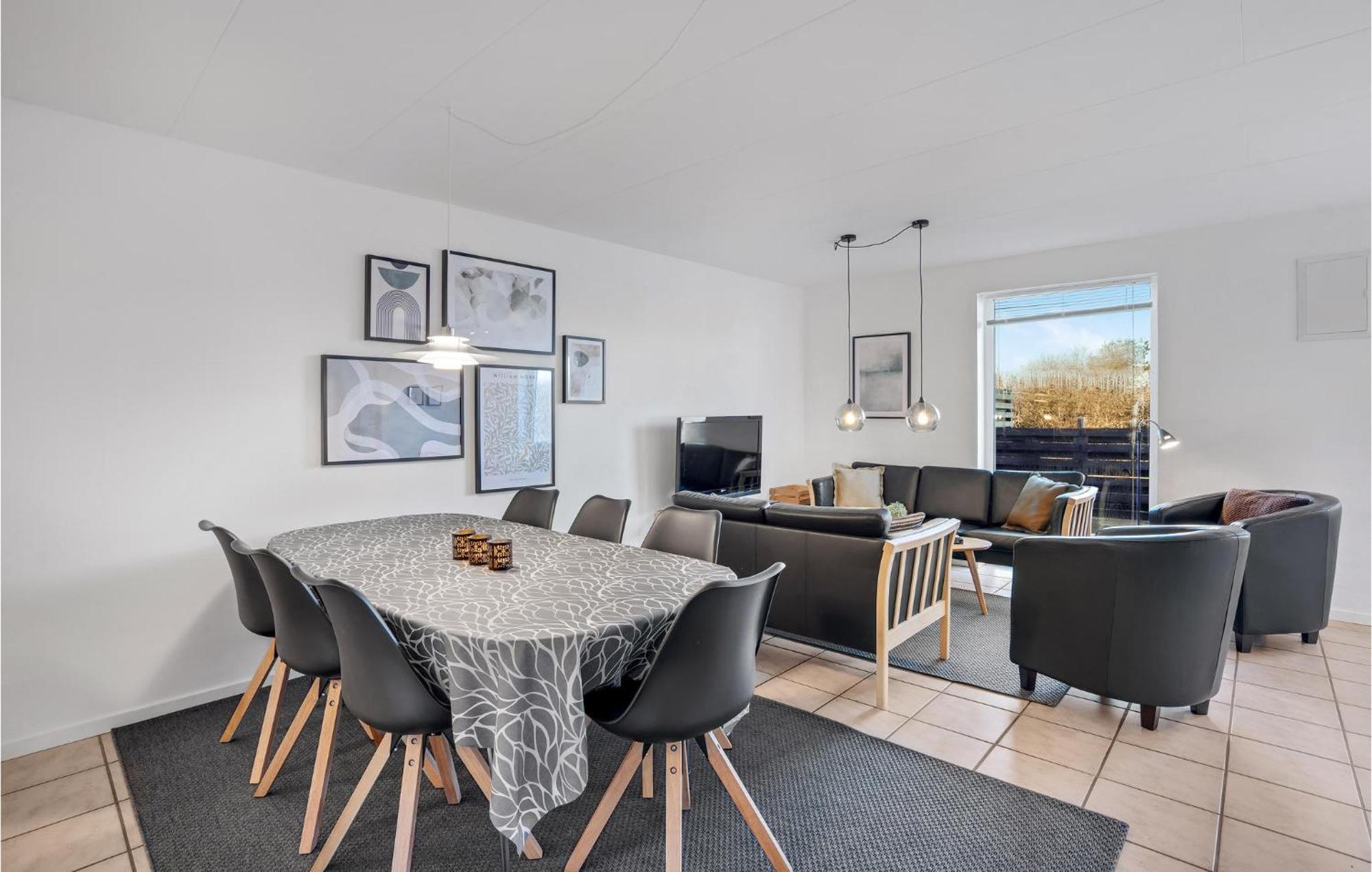 Amazing Home In Hvide Sande With Wifi Bjerregård Extérieur photo