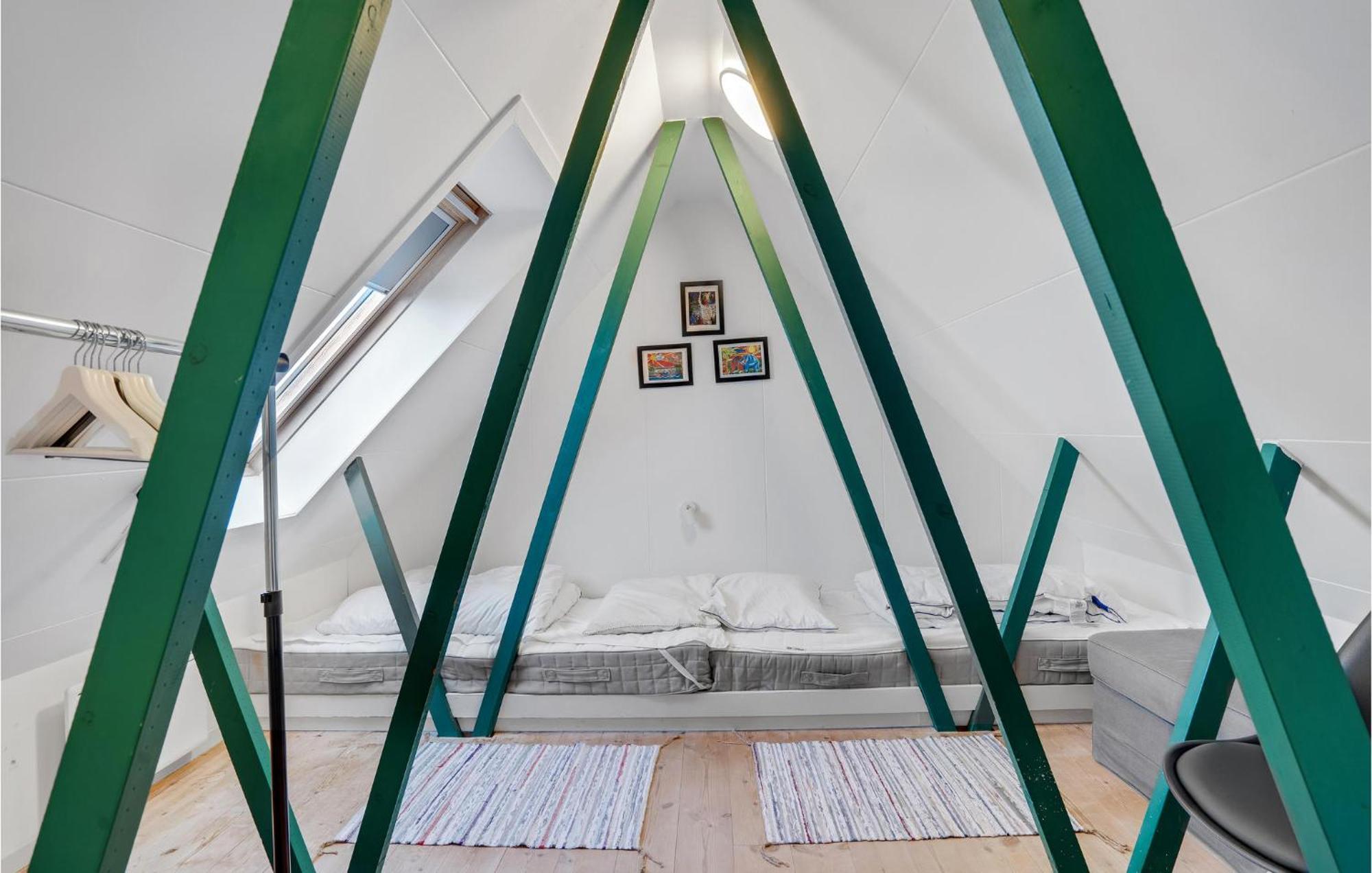 Amazing Home In Hvide Sande With Wifi Bjerregård Extérieur photo