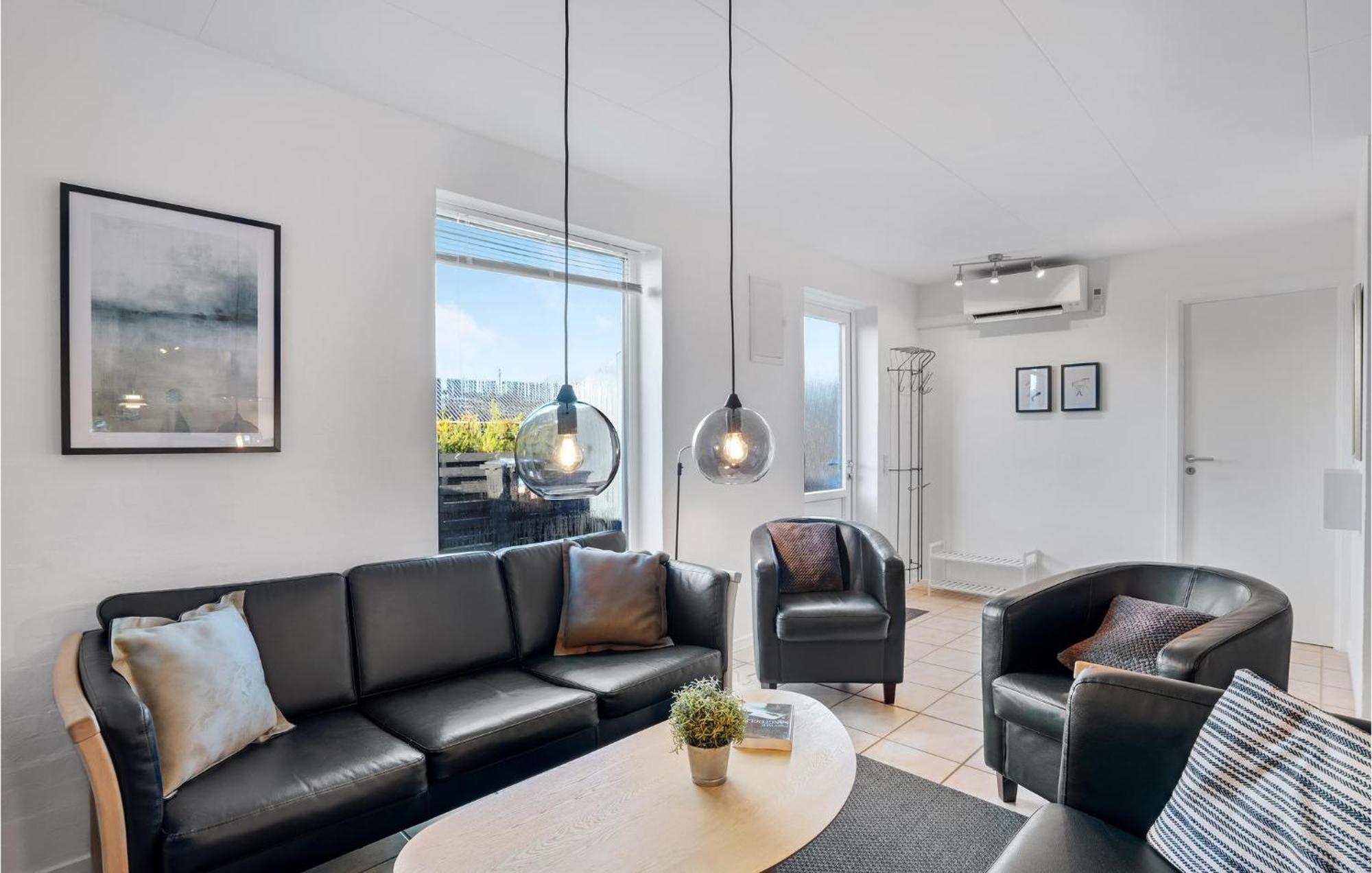 Amazing Home In Hvide Sande With Wifi Bjerregård Extérieur photo