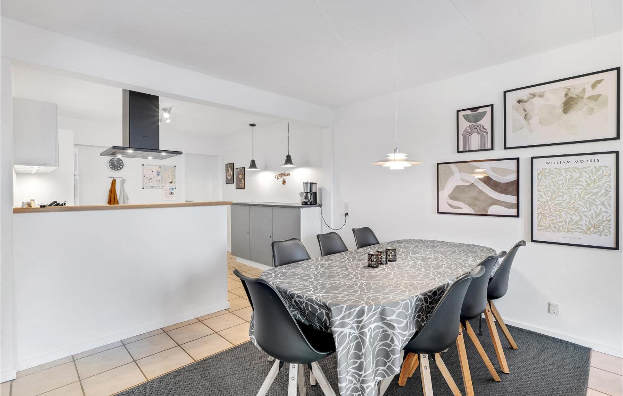Amazing Home In Hvide Sande With Wifi Bjerregård Extérieur photo